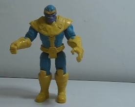 مجسم شخصية ثانوس (Thanos) - مستعمل