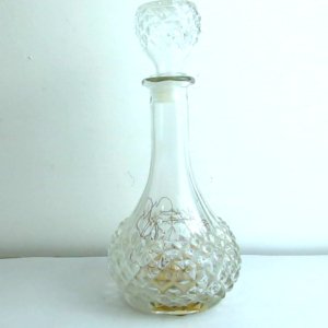دوارق زجاجي مزخرف